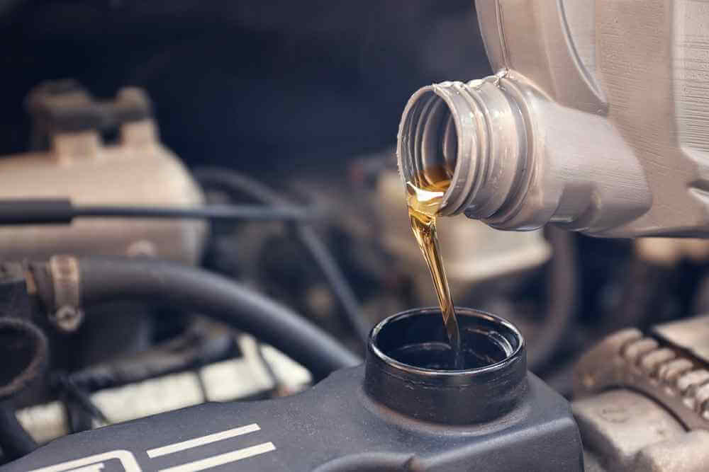Quelle différence entre huile moteur essence et diesel